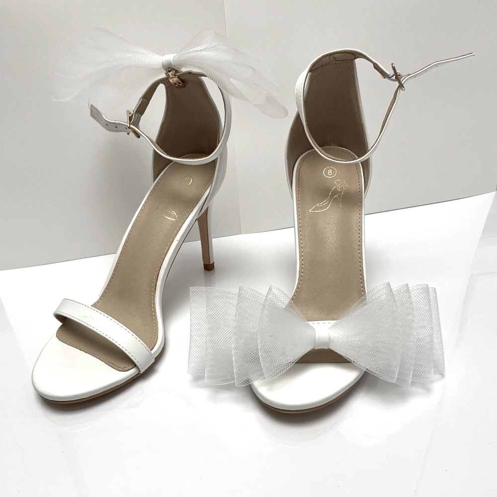 NWT ⚜️🤍⚜️ gorgeous white heels with detachable bows bridal - Picture 4 of 14